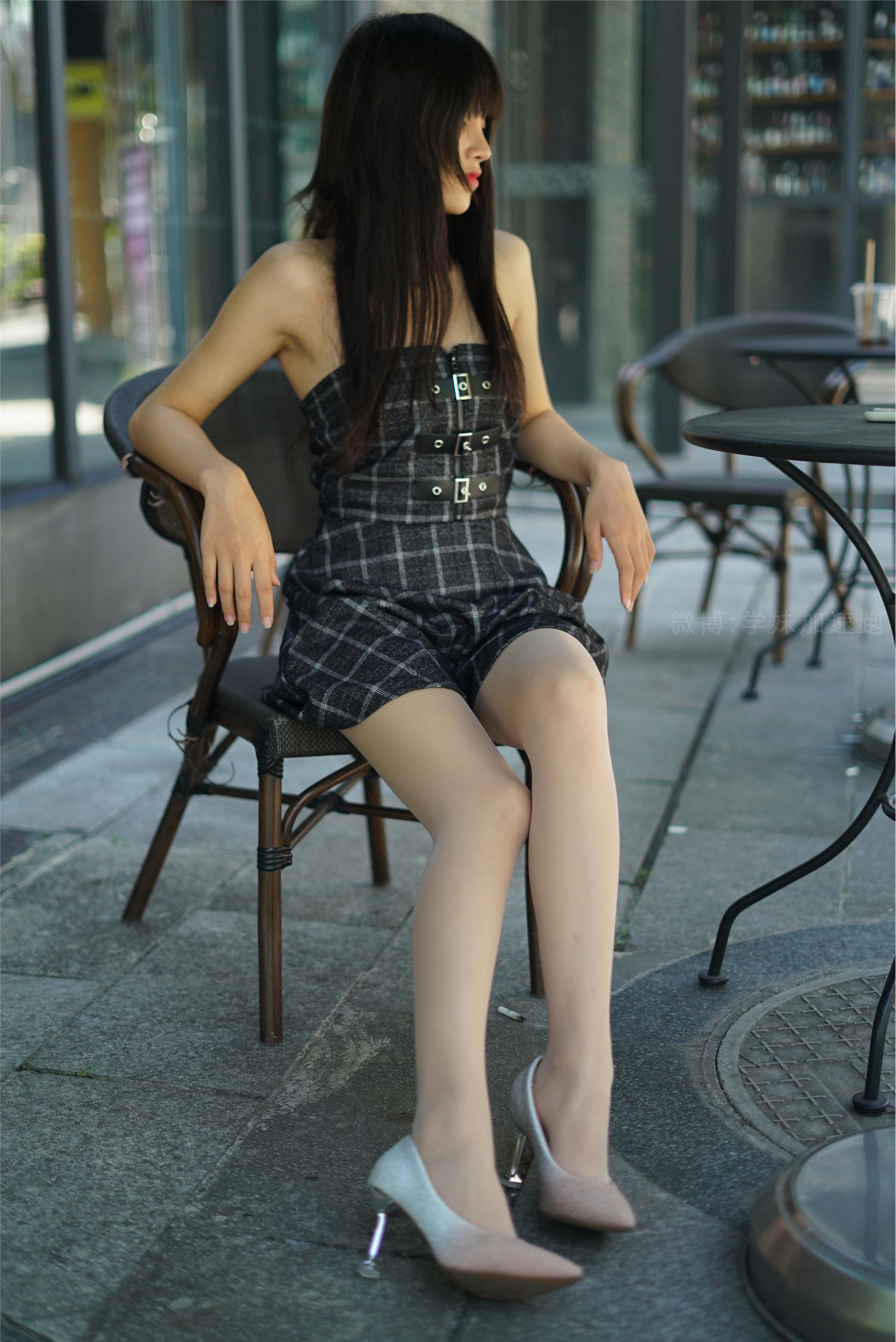 学妹加速跑 XM065《就是如此迷人-敏儿》